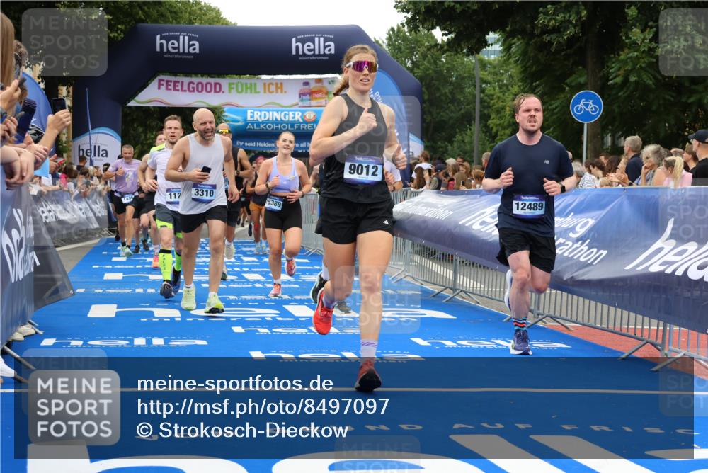 29.06.2025 - hella hamburg halbmarathon Strokosch-Dieckow http://msf.ph/oto/8497097 29.06.2025 10:54:38 Ziel 1125, 1496, 2474, 2561, 3310, 5259, 6587, 7478, 8449, 8798, 9012, 9227, 10040, 10368, 10376, 12186, 12489, 12607, 13147, 14239, 15389, 15408, 15584, 17231, 17765, 19000 meine-sportfotos.de