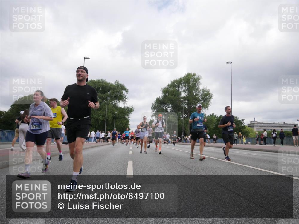 29.06.2025 - hella hamburg halbmarathon Luisa Fischer http://msf.ph/oto/8497100 29.06.2025 10:56:01 Kennedybrücke 17641, 14704, 16053, 1605, 2988, 3227, 3787, 7735, 7871, 8250, 8251, 9340, 10600, 10693, 10884 meine-sportfotos.de