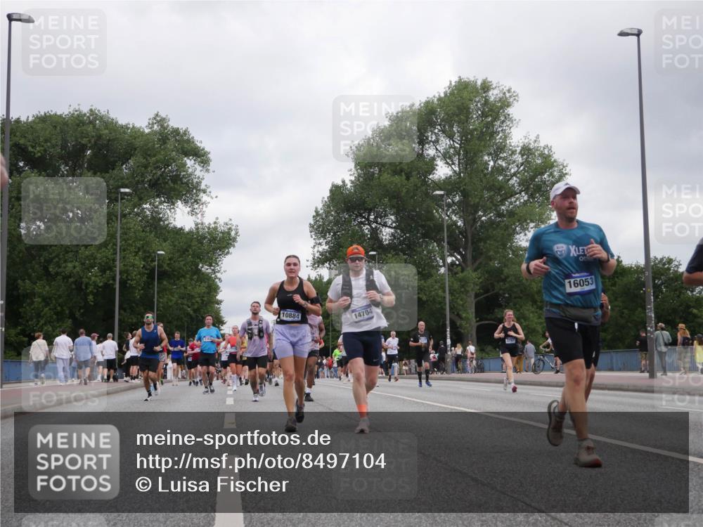 29.06.2025 - hella hamburg halbmarathon Luisa Fischer http://msf.ph/oto/8497104 29.06.2025 10:56:01 Kennedybrücke 10884, 14704, 3787, 16053, 2988, 3227, 3787, 7735, 7871, 8250, 8251, 9340, 10600, 10693, 10884 meine-sportfotos.de