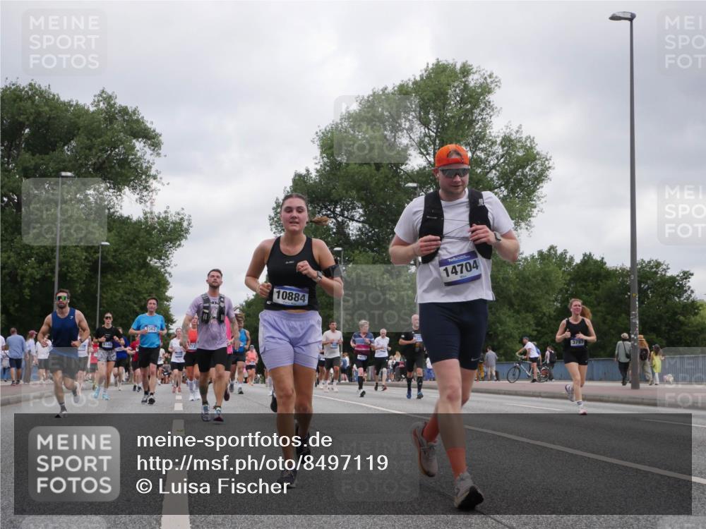 29.06.2025 - hella hamburg halbmarathon Luisa Fischer http://msf.ph/oto/8497119 29.06.2025 10:56:03 Kennedybrücke 2362, 10884, 14115, 14704, 3787, 2988, 3227, 3787, 6135, 7735, 7871, 9340, 10600, 10884 meine-sportfotos.de