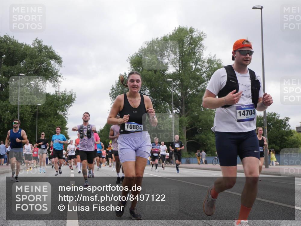 29.06.2025 - hella hamburg halbmarathon Luisa Fischer http://msf.ph/oto/8497122 29.06.2025 10:56:03 Kennedybrücke 2362, 10884, 3227, 14704, 787, 2988, 3227, 3787, 6135, 7735, 7871, 9340, 10600, 10884 meine-sportfotos.de