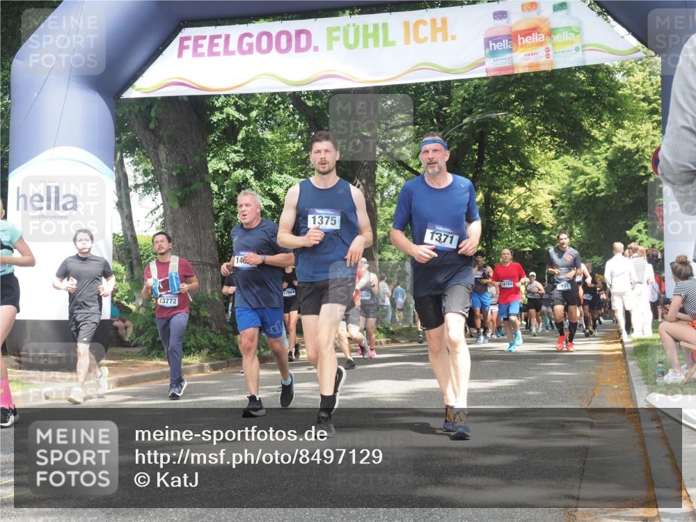 29.06.2025 - hella hamburg halbmarathon KatJ http://msf.ph/oto/8497129 29.06.2025 11:41:39 Zwischen KM18-KM19 1371, 1375, 1629, 4273, 4974, 5562, 6837, 7483 meine-sportfotos.de