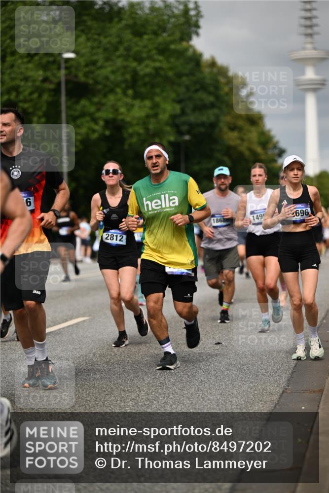 29.06.2025 - hella hamburg halbmarathon Dr. Thomas Lammeyer http://msf.ph/oto/8497202 29.06.2025 10:23:34 Kennedybrücke 1159, 1160, 1325, 1332, 1708, 1718, 1755, 2017, 2405, 2589, 2703, 2812, 2895, 2993, 2995, 3105, 3118, 3446, 4108, 4110, 4170, 4722, 5034, 5080, 5098, 5178, 5449, 6249, 6270, 6542, 6736, 7143, 7252, 8427, 8537, 8575, 8761, 8778, 9252, 9270, 9272, 9856, 10124, 10129, 10540, 10966, 11081 meine-sportfotos.de