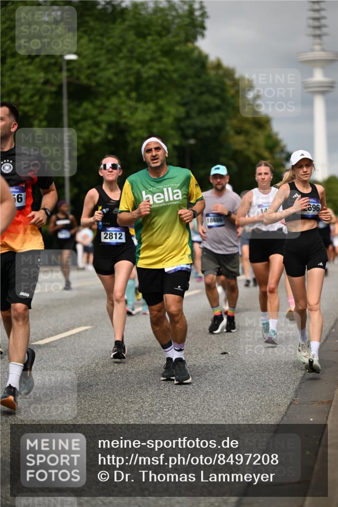 29.06.2025 - hella hamburg halbmarathon Dr. Thomas Lammeyer http://msf.ph/oto/8497208 29.06.2025 10:23:34 Kennedybrücke 1159, 1160, 1325, 1332, 1708, 1718, 1755, 2017, 2405, 2589, 2703, 2812, 2895, 2993, 2995, 3105, 3118, 3446, 4108, 4110, 4170, 4722, 5034, 5080, 5098, 5178, 5449, 6249, 6270, 6542, 6736, 7143, 7252, 8427, 8537, 8575, 8761, 8778, 9252, 9270, 9272, 9856, 10124, 10129, 10540, 10966, 11081 meine-sportfotos.de