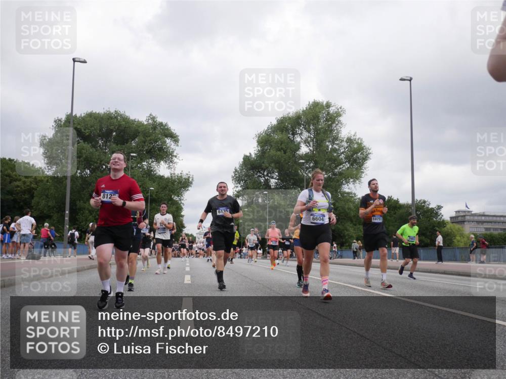 29.06.2025 - hella hamburg halbmarathon Luisa Fischer http://msf.ph/oto/8497210 29.06.2025 10:56:13 Kennedybrücke 812, 3641, 12193, 6135, 6604, 18751, 2420, 2983, 2988, 6135, 6604, 7032, 7511, 7690, 7871, 9340, 10080, 10417, 10568 meine-sportfotos.de