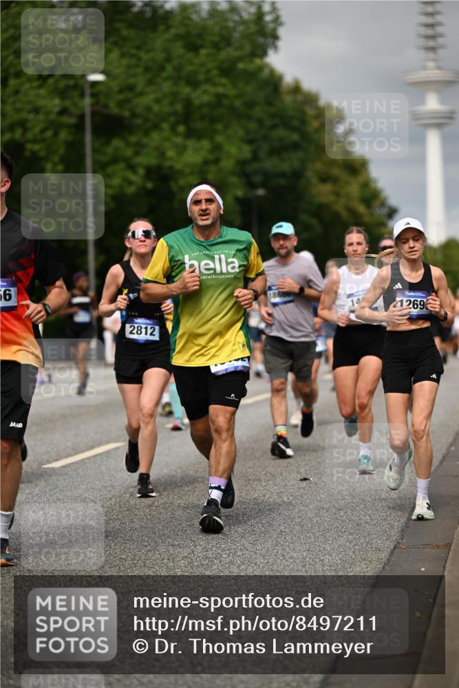 29.06.2025 - hella hamburg halbmarathon Dr. Thomas Lammeyer http://msf.ph/oto/8497211 29.06.2025 10:23:34 Kennedybrücke 1159, 1160, 1325, 1332, 1708, 1718, 1755, 2017, 2405, 2589, 2703, 2812, 2895, 2993, 2995, 3105, 3118, 3446, 4108, 4110, 4170, 4722, 5034, 5080, 5098, 5178, 5449, 6249, 6270, 6542, 6736, 7143, 7252, 8427, 8537, 8575, 8761, 8778, 9252, 9270, 9272, 9856, 10124, 10129, 10540, 10966, 11081 meine-sportfotos.de