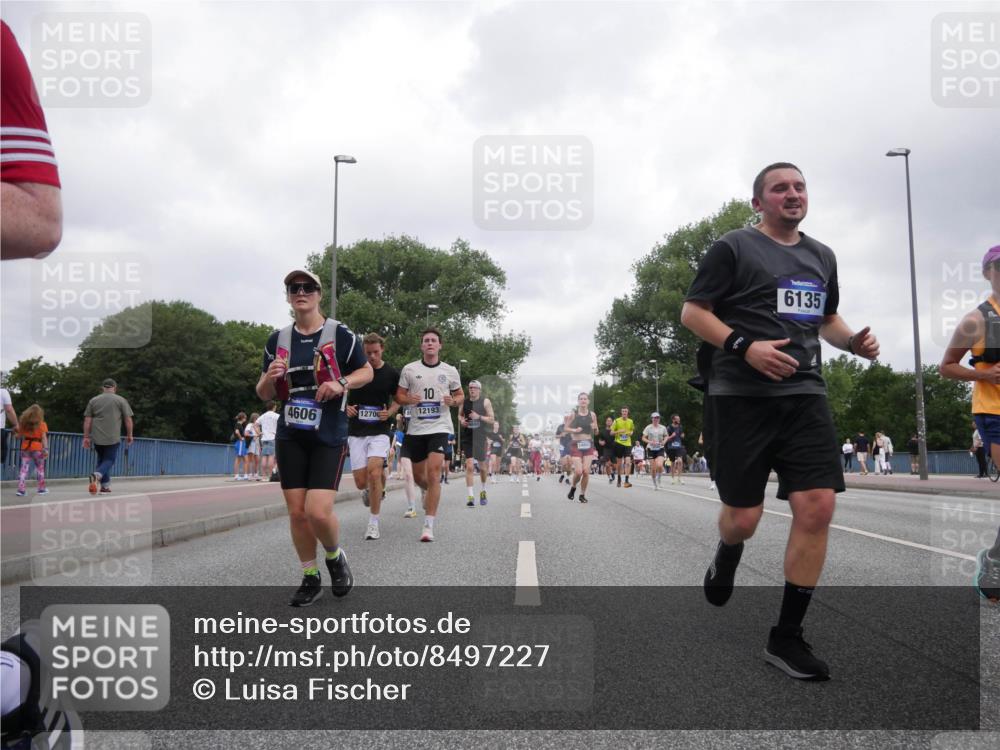 29.06.2025 - hella hamburg halbmarathon Luisa Fischer http://msf.ph/oto/8497227 29.06.2025 10:56:15 Kennedybrücke 10, 12193, 4606, 1270, 6135, 2420, 2983, 6135, 6604, 7032, 7511, 7690, 10080, 10417, 10568, 10879 meine-sportfotos.de