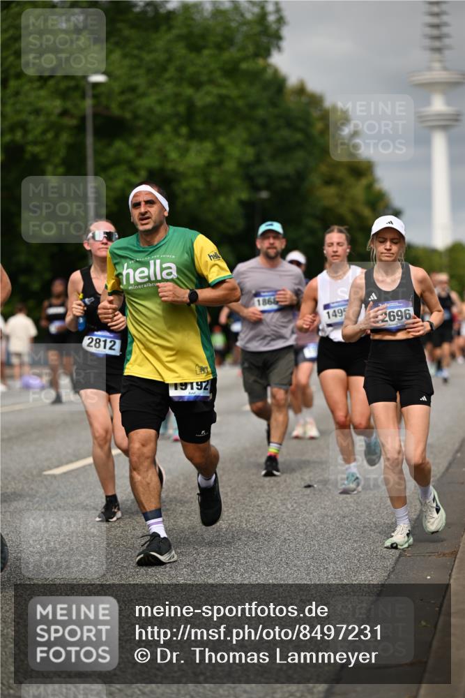 29.06.2025 - hella hamburg halbmarathon Dr. Thomas Lammeyer http://msf.ph/oto/8497231 29.06.2025 10:23:35 Kennedybrücke 1159, 1160, 1325, 1332, 1708, 1718, 1755, 2017, 2405, 2589, 2703, 2795, 2812, 2895, 2993, 2995, 3105, 3118, 3446, 4108, 4110, 4170, 4722, 5034, 5080, 5178, 5449, 6249, 6270, 6542, 6736, 7143, 7249, 7252, 8427, 8537, 8761, 8778, 9252, 9270, 9272, 9856, 10124, 10129, 10540, 10966, 11081 meine-sportfotos.de