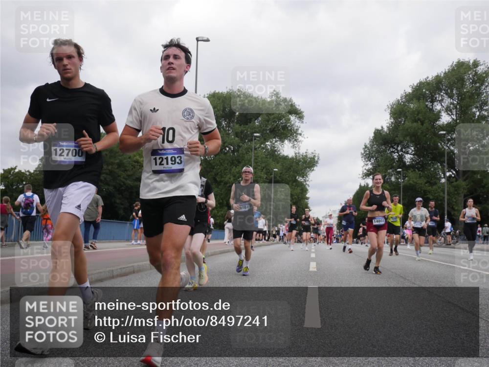 29.06.2025 - hella hamburg halbmarathon Luisa Fischer http://msf.ph/oto/8497241 29.06.2025 10:56:16 Kennedybrücke 12700, 10, 12193, 6984, 14807, 2420, 2983, 6135, 6604, 7032, 7511, 7690, 10080, 10417, 10568, 10879 meine-sportfotos.de