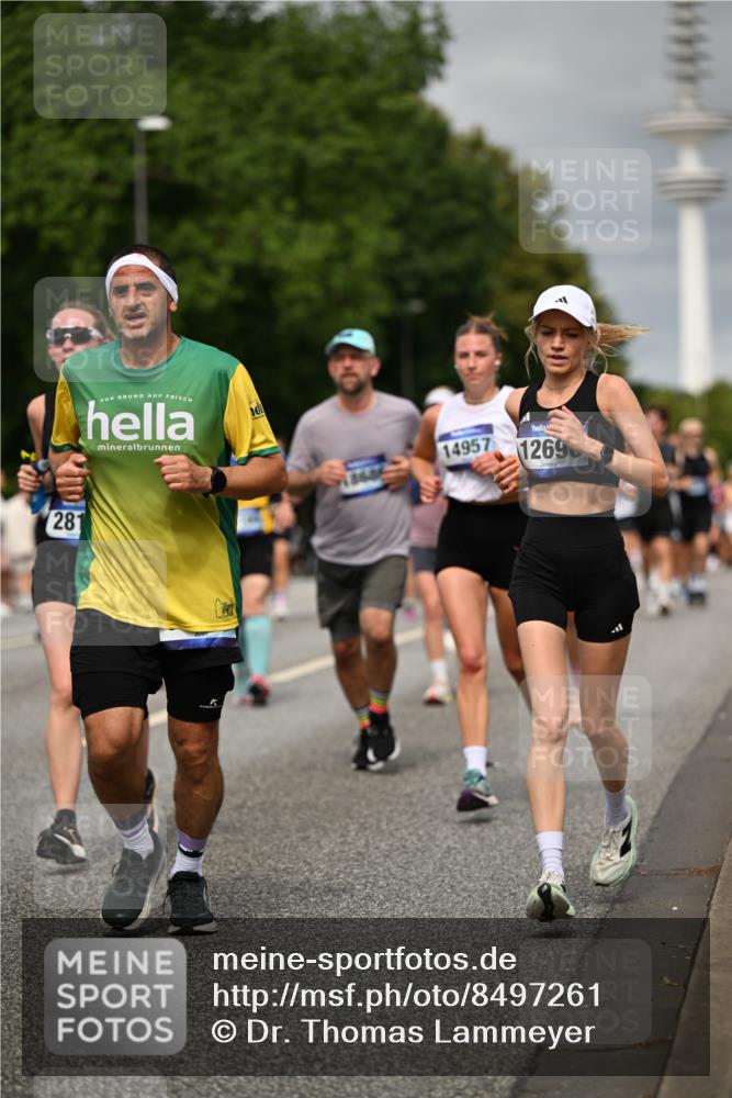 29.06.2025 - hella hamburg halbmarathon Dr. Thomas Lammeyer http://msf.ph/oto/8497261 29.06.2025 10:23:35 Kennedybrücke 1159, 1160, 1325, 1332, 1708, 1718, 1755, 2017, 2405, 2589, 2703, 2795, 2812, 2895, 2993, 2995, 3105, 3118, 3446, 4108, 4110, 4170, 4722, 5034, 5080, 5178, 5449, 6249, 6270, 6542, 6736, 7143, 7249, 7252, 8427, 8537, 8761, 8778, 9252, 9270, 9272, 9856, 10124, 10129, 10540, 10966, 11081 meine-sportfotos.de