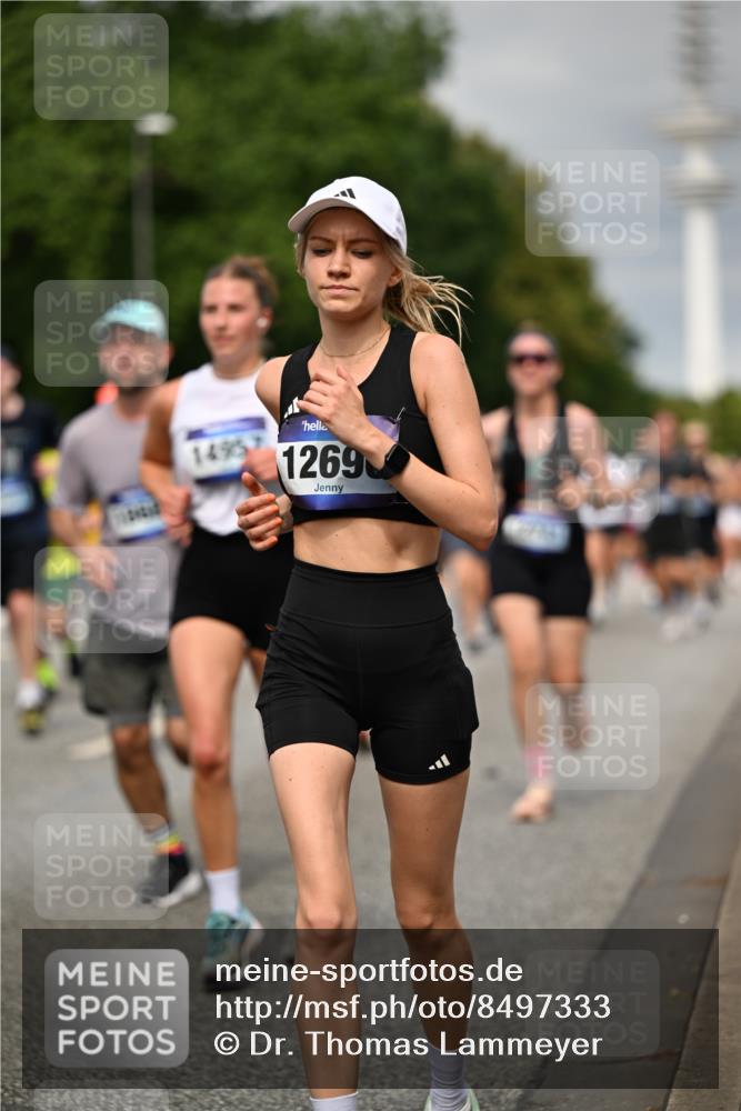 29.06.2025 - hella hamburg halbmarathon Dr. Thomas Lammeyer http://msf.ph/oto/8497333 29.06.2025 10:23:36 Kennedybrücke 1159, 1160, 1325, 1332, 1708, 1755, 2017, 2405, 2589, 2703, 2795, 2812, 2895, 2993, 2995, 3105, 3118, 3446, 4108, 4110, 4170, 4722, 5034, 5080, 5178, 5397, 5429, 5449, 6249, 6270, 6542, 6736, 7143, 7249, 7252, 8427, 8537, 8761, 8778, 9252, 9270, 9272, 9856, 10124, 10129, 10540, 10966, 11081 meine-sportfotos.de