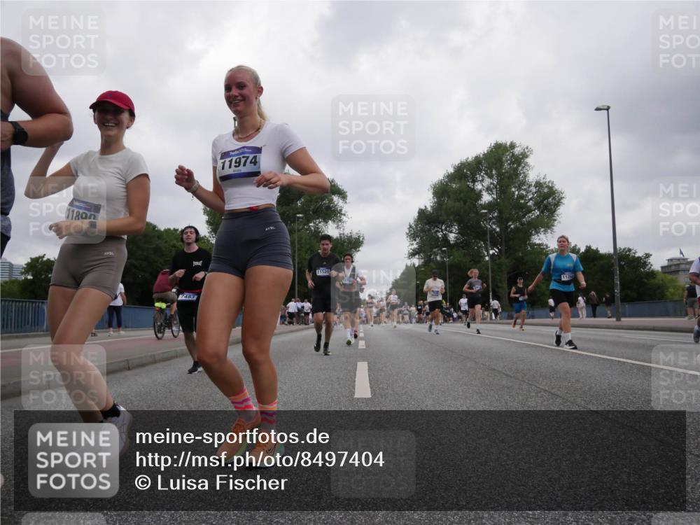 29.06.2025 - hella hamburg halbmarathon Luisa Fischer http://msf.ph/oto/8497404 29.06.2025 10:56:36 Kennedybrücke 11800, 7483, 11974, 11520, 1126, 2291, 6044, 7039, 7890, 8414, 10490 meine-sportfotos.de