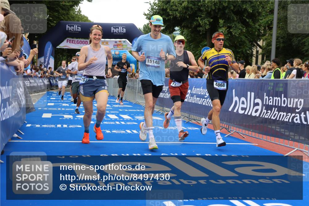 29.06.2025 - hella hamburg halbmarathon Strokosch-Dieckow http://msf.ph/oto/8497430 29.06.2025 10:54:29 Ziel 1442, 2474, 3426, 3794, 4635, 4868, 5259, 6511, 7129, 8772, 8798, 9012, 10040, 10368, 10376, 11009, 11797, 11799, 12321, 12362, 12607, 15146, 16327, 19067 meine-sportfotos.de