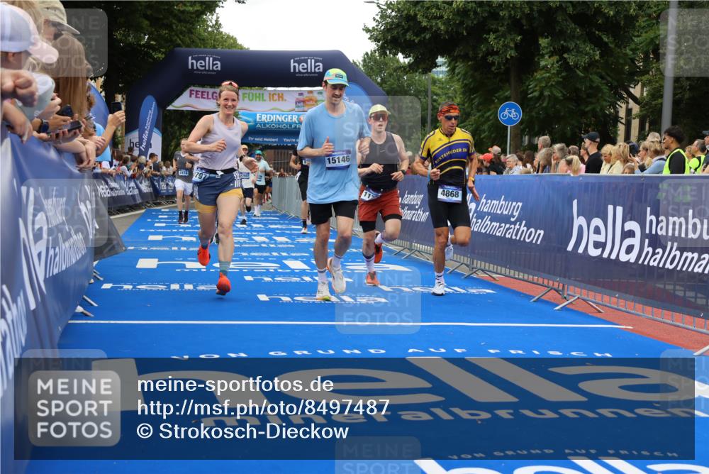 29.06.2025 - hella hamburg halbmarathon Strokosch-Dieckow http://msf.ph/oto/8497487 29.06.2025 10:54:28 Ziel 1442, 2474, 3426, 3794, 4635, 4868, 5259, 6511, 6512, 7129, 8772, 8798, 10040, 10368, 10376, 11009, 11797, 11799, 12321, 12362, 12607, 15146, 16327, 19067 meine-sportfotos.de