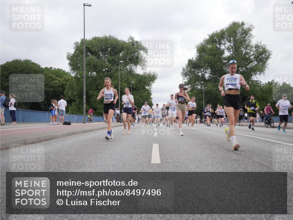 29.06.2025 - hella hamburg halbmarathon Luisa Fischer http://msf.ph/oto/8497496 29.06.2025 10:56:42 Kennedybrücke 12219, 14419, 13489, 17577, 1831, 1753, 2291, 6041, 6044, 7890, 8414, 8515, 9545 meine-sportfotos.de