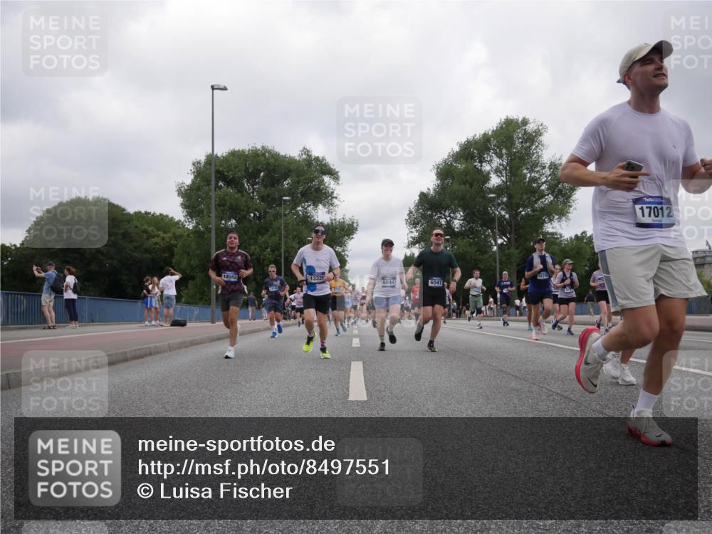 29.06.2025 - hella hamburg halbmarathon Luisa Fischer http://msf.ph/oto/8497551 29.06.2025 10:56:46 Kennedybrücke 12082, 16748, 1332, 6044, 6041, 17, 17012, 1753, 5562, 6041, 6044, 6913, 7611, 7890, 8212, 8414, 8515, 9103, 9545, 9685 meine-sportfotos.de