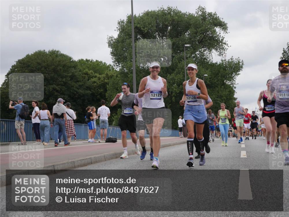 29.06.2025 - hella hamburg halbmarathon Luisa Fischer http://msf.ph/oto/8497627 29.06.2025 10:56:53 Kennedybrücke 17236, 12127, 12128, 9685, 11948, 18083, 15118, 1753, 3226, 4591, 5562, 6913, 7068, 7611, 8212, 8515, 8906, 9103, 9545, 9685 meine-sportfotos.de