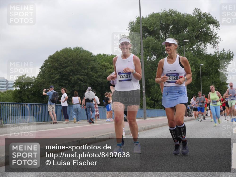 29.06.2025 - hella hamburg halbmarathon Luisa Fischer http://msf.ph/oto/8497638 29.06.2025 10:56:54 Kennedybrücke 12127, 2128, 9685, 11948, 3226, 4591, 5562, 6913, 7068, 7611, 7876, 8212, 8906, 9103, 9545, 9685 meine-sportfotos.de