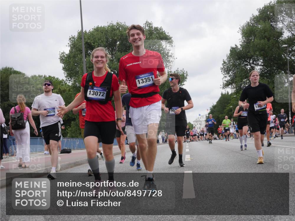 29.06.2025 - hella hamburg halbmarathon Luisa Fischer http://msf.ph/oto/8497728 29.06.2025 10:57:01 Kennedybrücke 3079, 18, 13072, 13351, 907, 0175, 1900, 2528, 2701, 3226, 4591, 5857, 7068, 7876, 8906, 10175 meine-sportfotos.de