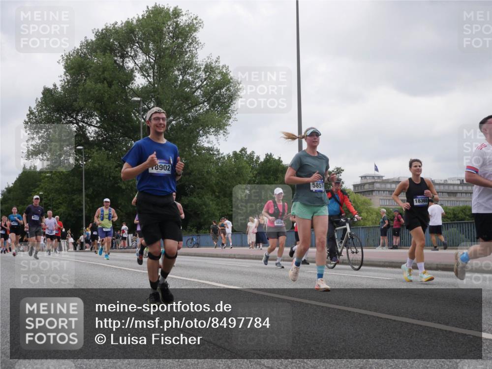 29.06.2025 - hella hamburg halbmarathon Luisa Fischer http://msf.ph/oto/8497784 29.06.2025 10:57:09 Kennedybrücke 9531, 8902, 4626, 5857, 18365, 1789, 1900, 1984, 2146, 2701, 4626, 5817, 5857, 6273, 8189, 9531 meine-sportfotos.de
