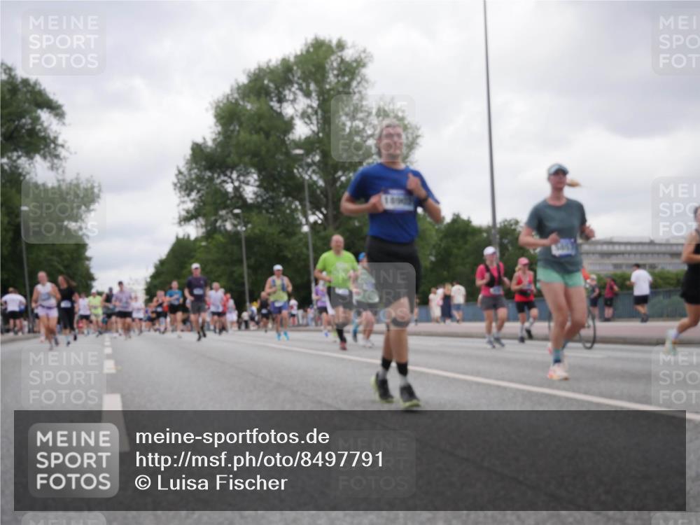 29.06.2025 - hella hamburg halbmarathon Luisa Fischer http://msf.ph/oto/8497791 29.06.2025 10:57:09 Kennedybrücke 3413, 1789, 1900, 1984, 2146, 2701, 4626, 5817, 5857, 6273, 8189, 9531 meine-sportfotos.de