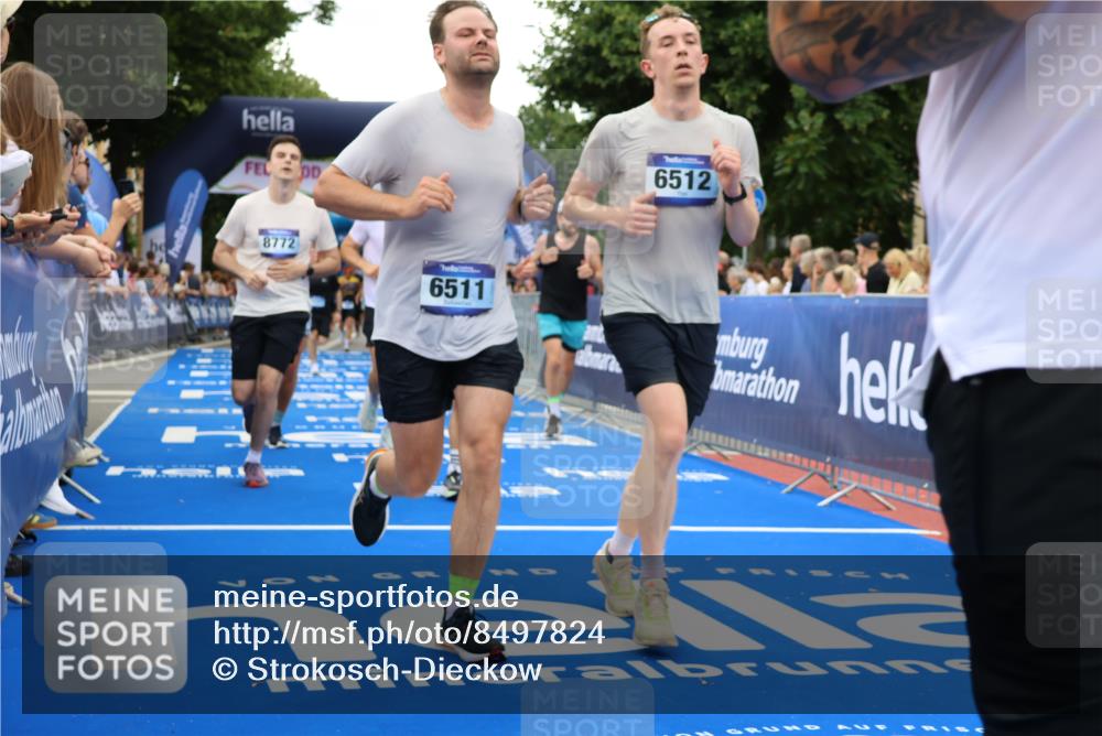 29.06.2025 - hella hamburg halbmarathon Strokosch-Dieckow http://msf.ph/oto/8497824 29.06.2025 10:54:22 Ziel 1267, 1442, 3103, 3426, 3794, 3861, 4635, 4868, 6511, 6512, 7129, 7274, 8223, 8772, 11009, 11430, 11797, 11799, 12321, 12362, 13289, 13803, 15146, 15946, 16327, 16527, 16574, 16750, 16879, 17087, 17698, 18268, 19067 meine-sportfotos.de
