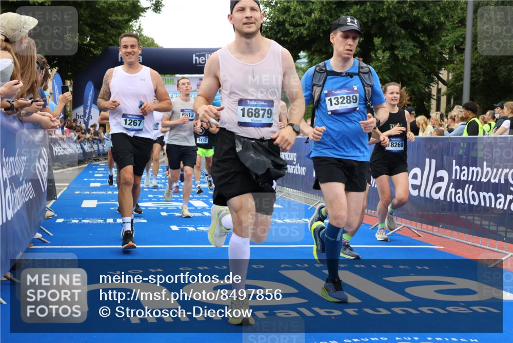 29.06.2025 - hella hamburg halbmarathon Strokosch-Dieckow http://msf.ph/oto/8497856 29.06.2025 10:54:20 Ziel 1267, 1442, 3103, 3177, 3426, 3861, 4635, 4868, 6082, 6084, 6511, 6512, 7129, 7274, 8223, 8772, 11009, 11430, 12321, 12362, 13033, 13289, 13803, 15946, 16327, 16527, 16574, 16750, 16879, 17087, 17698, 18268, 19067 meine-sportfotos.de