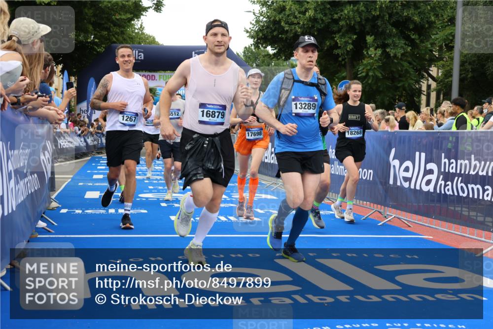 29.06.2025 - hella hamburg halbmarathon Strokosch-Dieckow http://msf.ph/oto/8497899 29.06.2025 10:54:20 Ziel 1267, 1442, 3103, 3177, 3426, 3861, 4635, 4868, 6082, 6084, 6511, 6512, 7129, 7274, 8223, 8772, 11009, 11430, 12321, 12362, 13033, 13289, 13803, 15946, 16327, 16527, 16574, 16750, 16879, 17087, 17698, 18268, 19067 meine-sportfotos.de