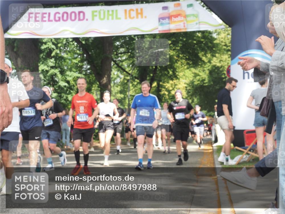 29.06.2025 - hella hamburg halbmarathon KatJ http://msf.ph/oto/8497988 29.06.2025 11:42:33 Zwischen KM18-KM19 1983, 2202, 3410, 4099, 4102, 5769, 5770, 7611, 7677 meine-sportfotos.de
