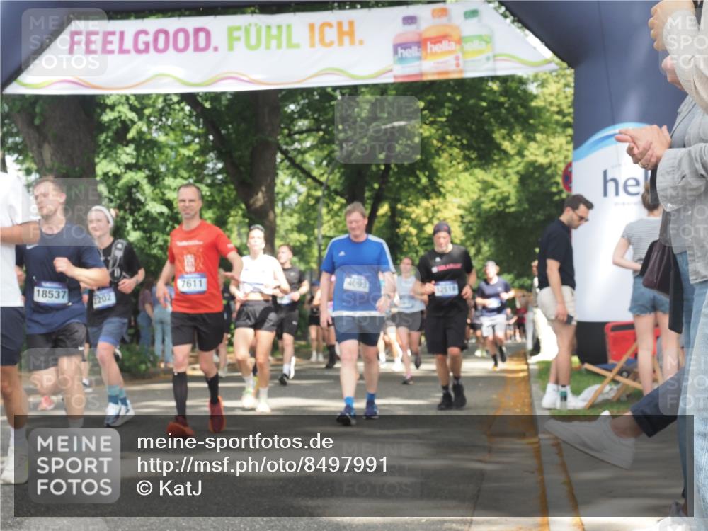 29.06.2025 - hella hamburg halbmarathon KatJ http://msf.ph/oto/8497991 29.06.2025 11:42:34 Zwischen KM18-KM19 1983, 2202, 3410, 4099, 4102, 5769, 5770, 7611, 7677 meine-sportfotos.de