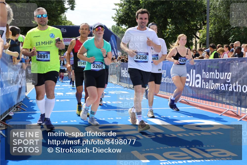 29.06.2025 - hella hamburg halbmarathon Strokosch-Dieckow http://msf.ph/oto/8498077 29.06.2025 11:33:51 Ziel 1324, 1732, 2059, 2199, 2891, 3457, 3871, 4326, 5258, 5260, 5871, 6304, 7944, 8141, 8257, 8258, 8306, 8891, 10335, 11454, 12605, 16788, 17099, 17300, 17463, 18132, 18301, 18378, 18578, 18951, 19144 meine-sportfotos.de