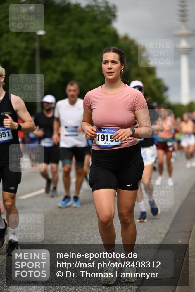 29.06.2025 - hella hamburg halbmarathon Dr. Thomas Lammeyer http://msf.ph/oto/8498312 29.06.2025 10:23:45 Kennedybrücke 1159, 1160, 1332, 1708, 2405, 2703, 2795, 2812, 2918, 2993, 2995, 3446, 3631, 4108, 4110, 4170, 4562, 4570, 4979, 5035, 5080, 5178, 5397, 5429, 5449, 6249, 6542, 6736, 6939, 7143, 7248, 7249, 7836, 8427, 8537, 8761, 8778, 9270, 9272, 9856, 10124, 10129, 10349, 10540, 10594, 10966, 11247 meine-sportfotos.de