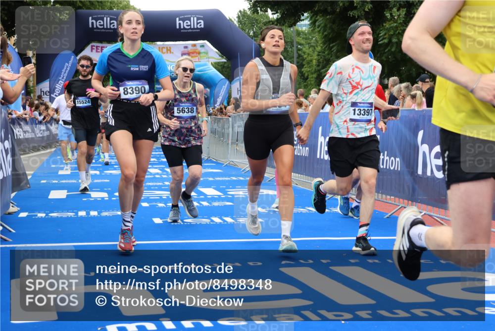 29.06.2025 - hella hamburg halbmarathon Strokosch-Dieckow http://msf.ph/oto/8498348 29.06.2025 10:54:08 Ziel 1410, 3103, 3177, 3208, 3209, 3861, 3898, 5638, 6082, 6084, 6294, 6443, 6581, 7274, 8390, 9032, 9791, 11499, 12213, 12379, 13033, 13397, 13794, 15169, 15524, 16527, 16780, 16871, 17348 meine-sportfotos.de