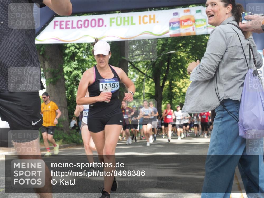 29.06.2025 - hella hamburg halbmarathon KatJ http://msf.ph/oto/8498386 29.06.2025 11:42:50 Zwischen KM18-KM19 2566, 4882, 6788, 6895, 8054 meine-sportfotos.de