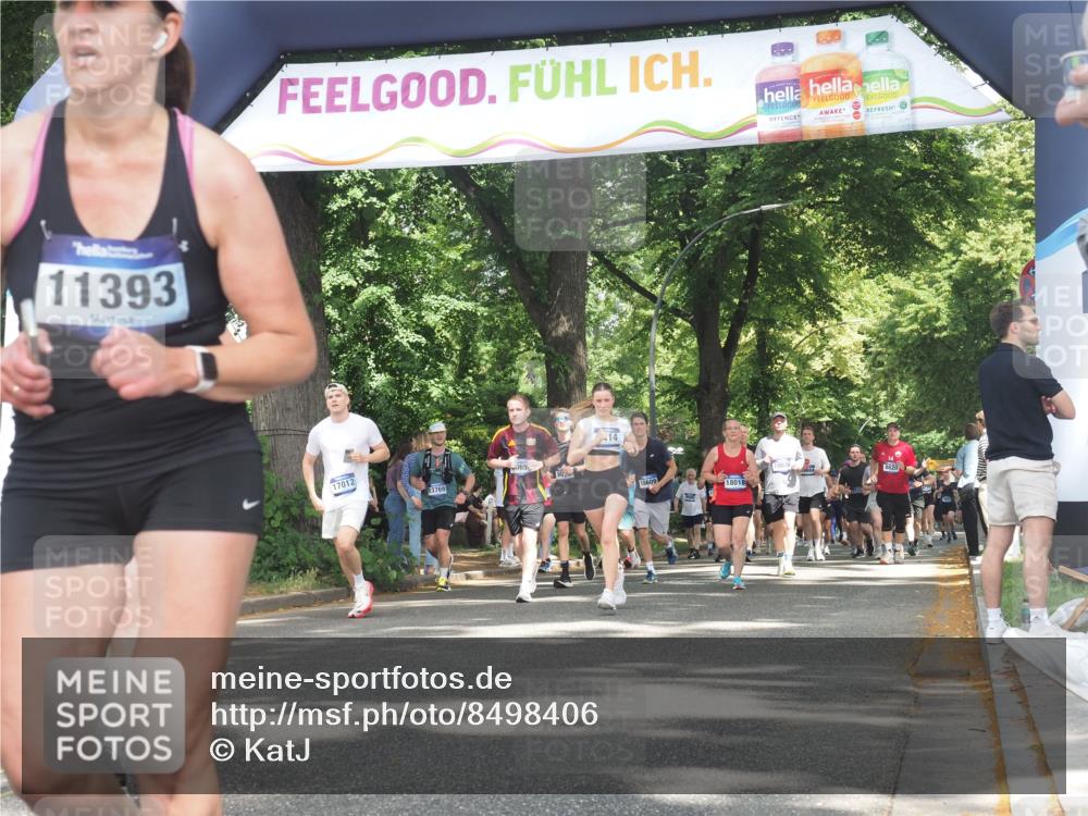 29.06.2025 - hella hamburg halbmarathon KatJ http://msf.ph/oto/8498406 29.06.2025 11:42:51 Zwischen KM18-KM19 2566, 6788, 6895, 8054, 8414 meine-sportfotos.de
