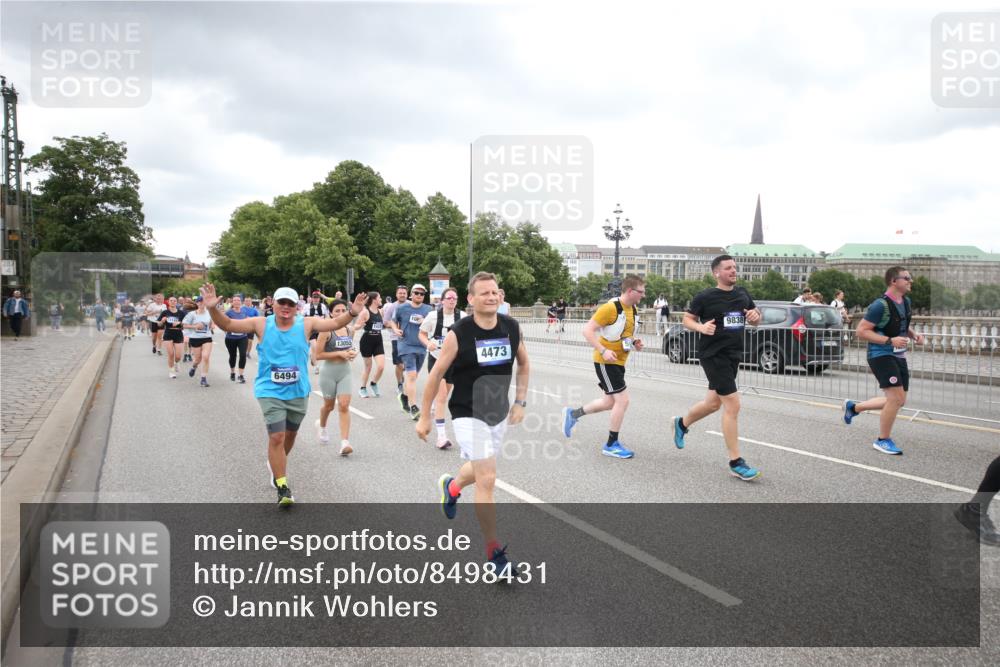 29.06.2025 - hella hamburg halbmarathon Jannik Wohlers http://msf.ph/oto/8498431 29.06.2025 10:55:41 Lombardsbrücke 1738, 1909, 2095, 2793, 3257, 3268, 4265, 4354, 4473, 4836, 5306, 5580, 5994, 6056, 6494, 6968, 7025, 7028, 7516, 7616, 8005, 8305, 8533, 9435, 9606, 9838, 10640, 10740, 10784, 10987, 11862, 11863, 12267, 12551, 13055, 13395, 13405, 13627, 14124, 14142, 14221, 14280, 14281, 14492, 15103, 15173, 15199, 15272, 15696, 15699, 15763, 15764, 16413, 16655, 16960, 17038, 17039, 17398, 18195, 18329, 18349, 19228 meine-sportfotos.de