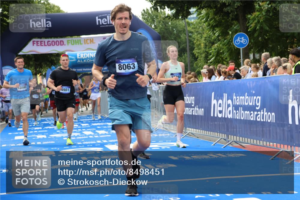 29.06.2025 - hella hamburg halbmarathon Strokosch-Dieckow http://msf.ph/oto/8498451 29.06.2025 10:43:57 Ziel 1558, 2816, 3697, 3907, 4981, 5624, 6705, 8063, 8145, 8900, 9043, 9081, 10493, 10596, 11346, 11809, 12438, 12966, 13123, 14861, 15383, 16549, 16697, 17376, 17403, 17516, 17977, 18004, 18678 meine-sportfotos.de