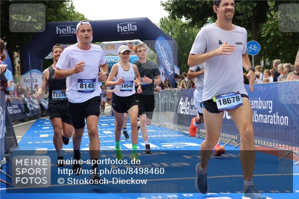 29.06.2025 - hella hamburg halbmarathon Strokosch-Dieckow http://msf.ph/oto/8498460 29.06.2025 10:43:54 Ziel 1558, 3437, 3697, 3907, 4981, 5624, 5692, 6705, 7185, 8063, 8145, 8900, 9043, 9081, 9374, 10493, 10596, 11778, 11809, 12438, 12966, 13897, 14861, 15383, 16549, 17376, 17403, 17516, 18650, 18678 meine-sportfotos.de