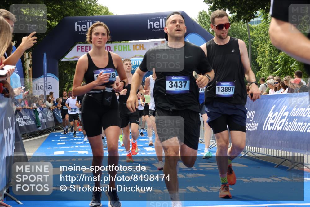 29.06.2025 - hella hamburg halbmarathon Strokosch-Dieckow http://msf.ph/oto/8498474 29.06.2025 10:43:48 Ziel 1976, 3437, 3697, 3907, 5624, 5692, 6903, 6991, 7185, 8145, 9043, 9159, 9374, 10493, 11153, 11778, 11809, 11848, 12438, 12966, 13897, 14201, 14210, 14861, 15512, 16062, 16105, 16549, 17376, 17403, 18650, 18678, 19090 meine-sportfotos.de