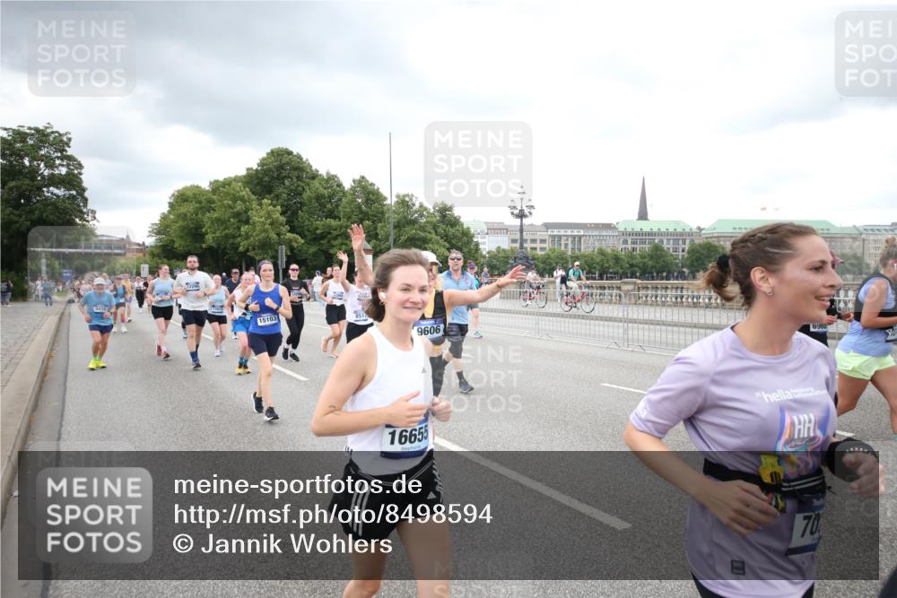 29.06.2025 - hella hamburg halbmarathon Jannik Wohlers http://msf.ph/oto/8498594 29.06.2025 10:55:54 Lombardsbrücke 1113, 1738, 2095, 2915, 3257, 3987, 4083, 4354, 5580, 5693, 5757, 6690, 6968, 7025, 7028, 7090, 7711, 8005, 8305, 8517, 8766, 9383, 9435, 9606, 9948, 9953, 10740, 10784, 10987, 11298, 11628, 11862, 11863, 12295, 12296, 12551, 13395, 13405, 13965, 14142, 14613, 15103, 15173, 15443, 15696, 15699, 16655, 17084, 17092, 17398, 17494, 17649, 17673, 18247, 18349, 18798, 19228 meine-sportfotos.de