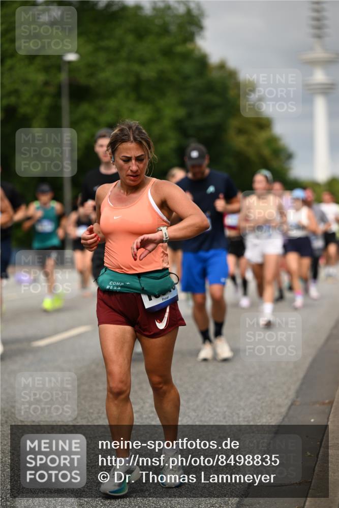29.06.2025 - hella hamburg halbmarathon Dr. Thomas Lammeyer http://msf.ph/oto/8498835 29.06.2025 10:23:50 Kennedybrücke 1159, 1160, 1708, 2405, 2703, 2795, 2918, 2993, 2995, 3446, 3631, 4170, 4562, 4570, 4979, 5035, 5178, 5251, 5397, 5429, 5878, 6249, 6796, 6797, 6872, 6874, 6939, 7137, 7248, 7249, 7647, 7836, 8427, 8537, 8778, 10349, 10540, 10594, 10966, 11036, 11247 meine-sportfotos.de