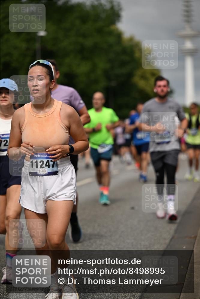 29.06.2025 - hella hamburg halbmarathon Dr. Thomas Lammeyer http://msf.ph/oto/8498995 29.06.2025 10:23:55 Kennedybrücke 1145, 2405, 2795, 2918, 2993, 2995, 3446, 3631, 4170, 4562, 4570, 4979, 5035, 5123, 5178, 5251, 5397, 5429, 5556, 5834, 5878, 6444, 6796, 6797, 6872, 6874, 6939, 7137, 7248, 7249, 7647, 7836, 7917, 8427, 8537, 8778, 10349, 10540, 10594, 10966, 11036, 11247 meine-sportfotos.de