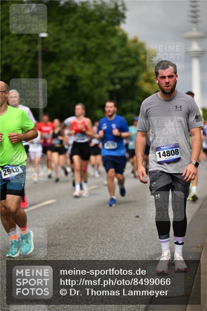 29.06.2025 - hella hamburg halbmarathon Dr. Thomas Lammeyer http://msf.ph/oto/8499066 29.06.2025 10:23:57 Kennedybrücke 1145, 2405, 2795, 2918, 2993, 2995, 3446, 3631, 4170, 4562, 4570, 4979, 5035, 5123, 5178, 5251, 5397, 5429, 5556, 5834, 5849, 5878, 6444, 6796, 6797, 6872, 6874, 6939, 7137, 7248, 7249, 7647, 7836, 7917, 8427, 8537, 8778, 10349, 10594, 10966, 11028, 11036, 11247 meine-sportfotos.de