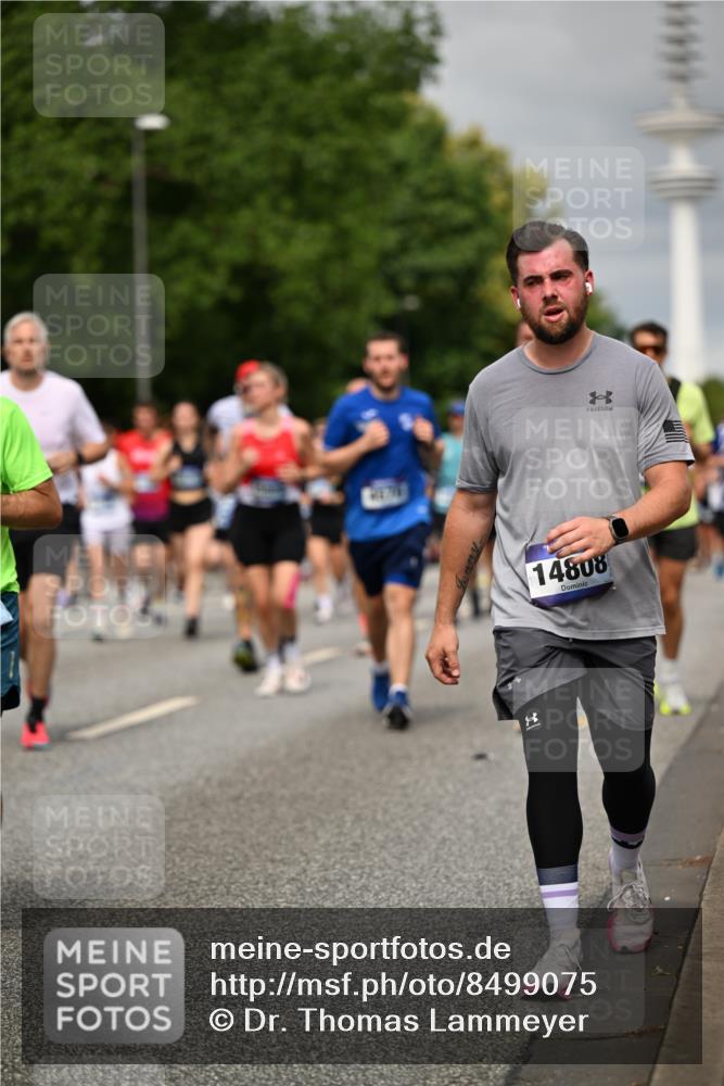 29.06.2025 - hella hamburg halbmarathon Dr. Thomas Lammeyer http://msf.ph/oto/8499075 29.06.2025 10:23:57 Kennedybrücke 1145, 2405, 2795, 2918, 2993, 2995, 3446, 3631, 4170, 4562, 4570, 4979, 5035, 5123, 5178, 5251, 5397, 5429, 5556, 5834, 5849, 5878, 6444, 6796, 6797, 6872, 6874, 6939, 7137, 7248, 7249, 7647, 7836, 7917, 8427, 8537, 8778, 10349, 10594, 10966, 11028, 11036, 11247 meine-sportfotos.de