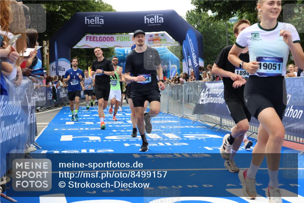 29.06.2025 - hella hamburg halbmarathon Strokosch-Dieckow http://msf.ph/oto/8499157 29.06.2025 10:43:26 Ziel 2653, 3146, 3928, 4080, 5124, 5436, 5506, 7635, 8664, 9931, 10237, 10246, 11648, 12623, 13348, 14484, 15921, 16338, 16720, 17391, 18274, 18513, 18775, 18810, 18942, 18987, 19009, 19051, 19229 meine-sportfotos.de