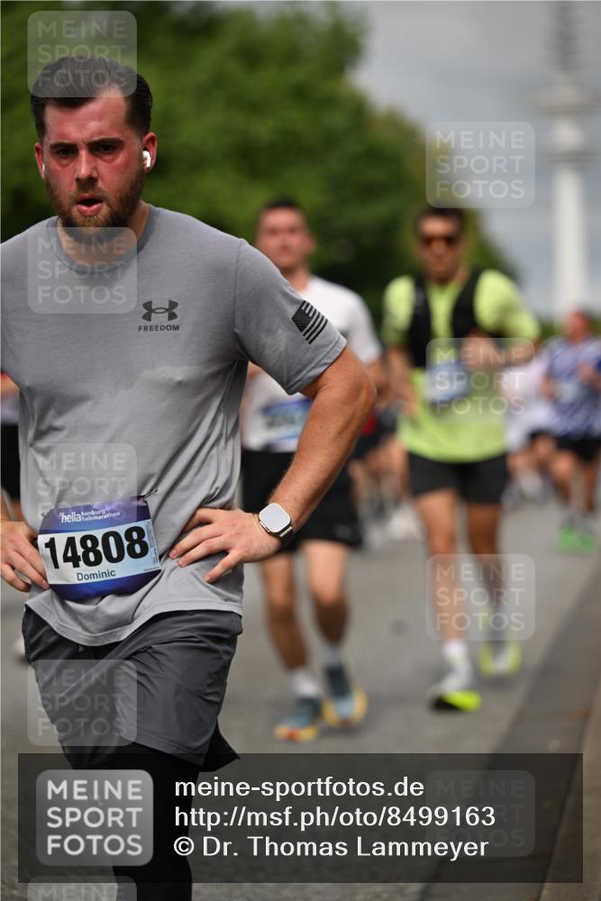 29.06.2025 - hella hamburg halbmarathon Dr. Thomas Lammeyer http://msf.ph/oto/8499163 29.06.2025 10:24:00 Kennedybrücke 1145, 2405, 2795, 2918, 2993, 2995, 3278, 3446, 3631, 3678, 4170, 4539, 4562, 4570, 4614, 4979, 5035, 5123, 5178, 5251, 5397, 5429, 5556, 5834, 5849, 5878, 6444, 6796, 6797, 6872, 6874, 6939, 7137, 7248, 7249, 7647, 7744, 7836, 7917, 8427, 8537, 10349, 10594, 10622, 10966, 11028, 11036, 11247 meine-sportfotos.de