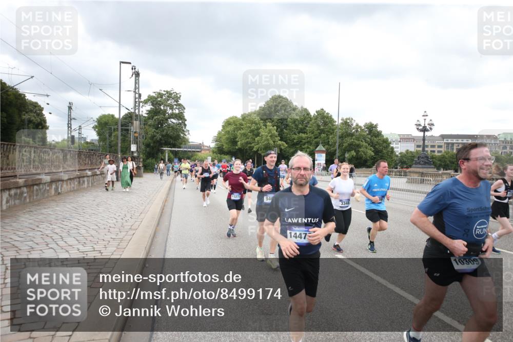 29.06.2025 - hella hamburg halbmarathon Jannik Wohlers http://msf.ph/oto/8499174 29.06.2025 10:56:30 Lombardsbrücke 1207, 2932, 3348, 3387, 3418, 3485, 3516, 3517, 4094, 4118, 4568, 4569, 5589, 5944, 6284, 6348, 6349, 7381, 7416, 7417, 7964, 8150, 8197, 9298, 9299, 9402, 9404, 9517, 9902, 9905, 10016, 10138, 10309, 10450, 10632, 11047, 12328, 12345, 12354, 12828, 12829, 12993, 13194, 13273, 13276, 13671, 13801, 13834, 13878, 14117, 14472, 15215, 15499, 15630, 15748, 15823 meine-sportfotos.de
