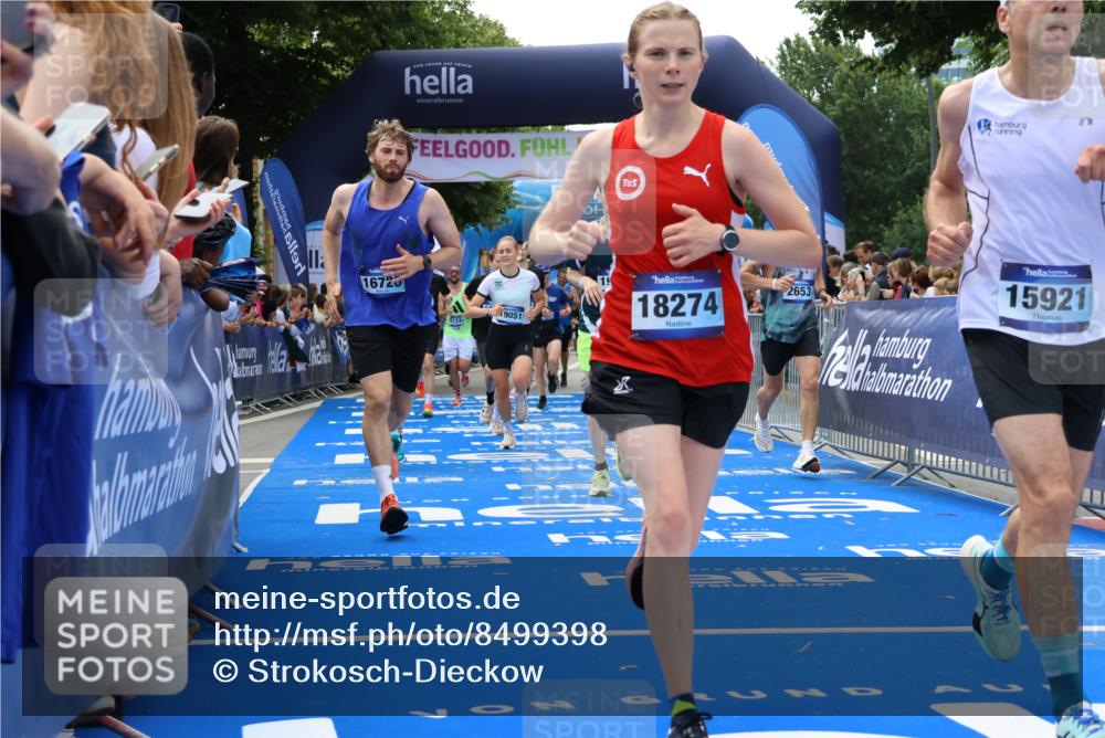 29.06.2025 - hella hamburg halbmarathon Strokosch-Dieckow http://msf.ph/oto/8499398 29.06.2025 10:43:22 Ziel 2653, 3109, 3124, 3146, 3928, 5124, 5436, 5506, 7635, 8664, 9931, 10099, 10237, 13348, 15921, 16314, 16720, 16997, 17391, 18274, 18810, 18942, 18987, 19009, 19051 meine-sportfotos.de