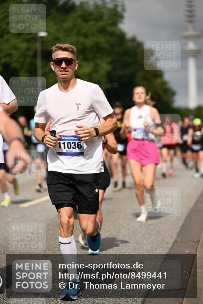29.06.2025 - hella hamburg halbmarathon Dr. Thomas Lammeyer http://msf.ph/oto/8499441 29.06.2025 10:24:09 Kennedybrücke 1110, 1115, 1145, 2357, 3278, 3631, 3678, 4539, 4562, 4570, 4585, 4614, 4737, 4739, 4979, 5035, 5123, 5251, 5556, 5834, 5849, 5878, 6444, 6796, 6797, 6872, 6874, 7137, 7647, 7744, 7917, 8387, 9196, 9735, 10349, 10550, 10622, 11028, 11036, 11434 meine-sportfotos.de