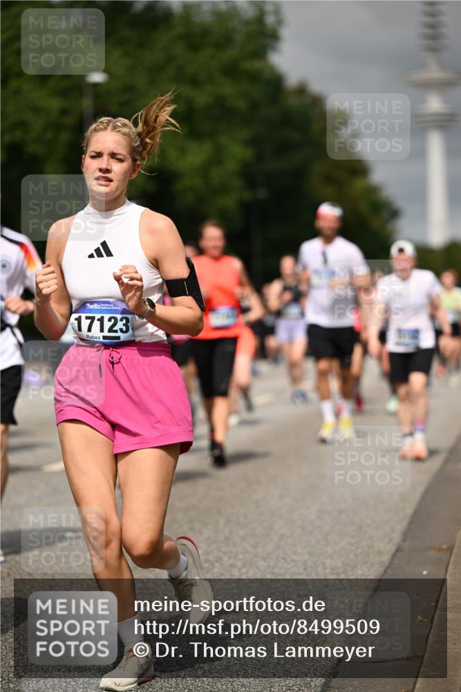 29.06.2025 - hella hamburg halbmarathon Dr. Thomas Lammeyer http://msf.ph/oto/8499509 29.06.2025 10:24:11 Kennedybrücke 1110, 1115, 1145, 2357, 3278, 3631, 3678, 4539, 4562, 4570, 4585, 4614, 4737, 4739, 4979, 5035, 5123, 5251, 5556, 5834, 5849, 5878, 6444, 6796, 6797, 6872, 6874, 7137, 7647, 7744, 7808, 7917, 8387, 9136, 9196, 9735, 10349, 10550, 10622, 11028, 11036, 11434 meine-sportfotos.de